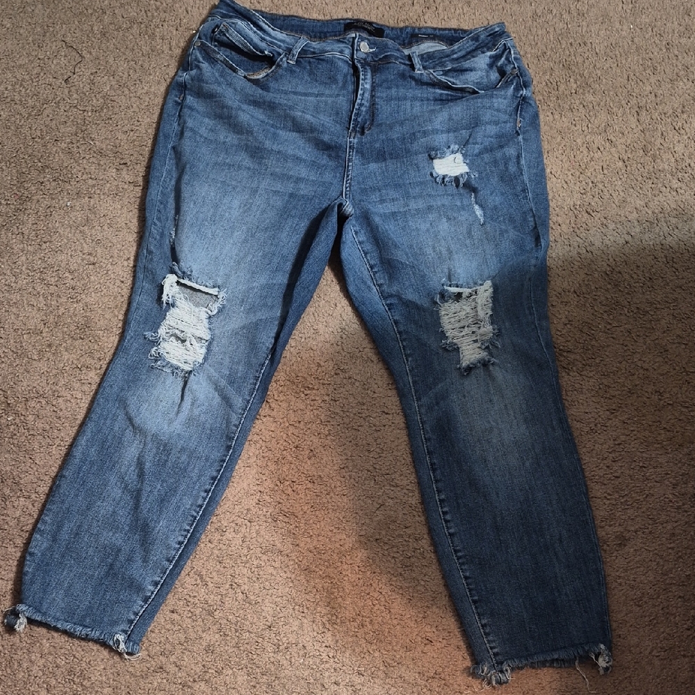 Judy Blue Medium Blue Distressed Boyfriend Jeans